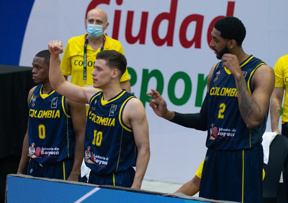DPB_Colombia's tweet photo. #DPBTeRecuerda | ¡Día perfecto para recordar este gran #TBT! 💭⚡🔥
@Fecolcesto
Victoria ante Argentina 71-63 en Cali para clasificar a la @americup que se jugará en Brasil 🇧🇷
#ColombiaModoBasket🇨🇴 https://t.co/rcMTYG2Hgf