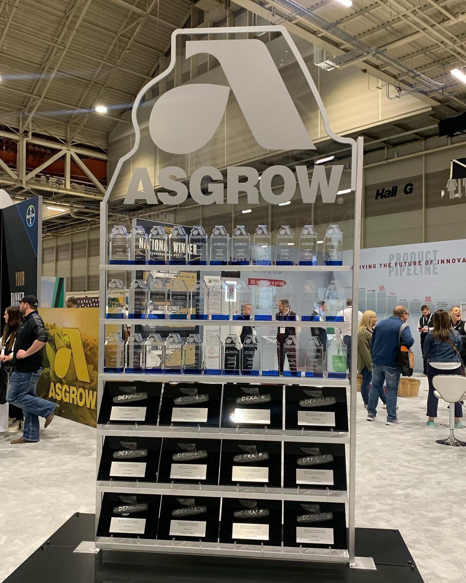 mtstewartff's tweet photo. #yieldchasers getting it done at commodity this year.  Stay tuned for the 2022 program rollout soon for @DKAS_WCIL .  We will be in the field before you know it. @Bayer4CropsUS https://t.co/D1JcCOo94E