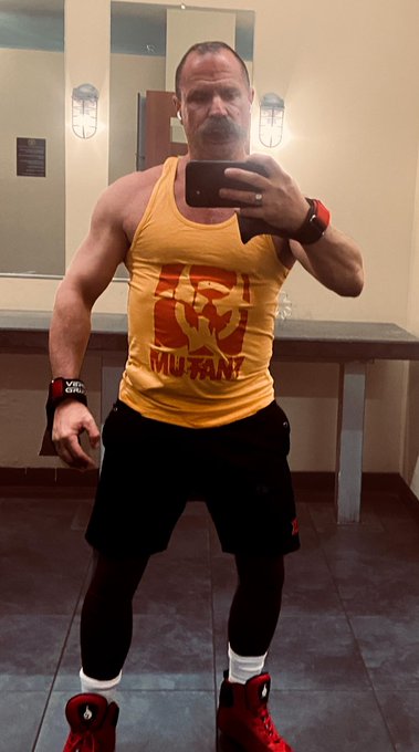 Who will spot it first? https://t.co/U0ZoioMpmC<a href="/tag/pozfetish"class="tags"><span>#pozfetish</span></a><a href="/tag/pozverbal"class="tags"><span>#pozverbal</span></a>