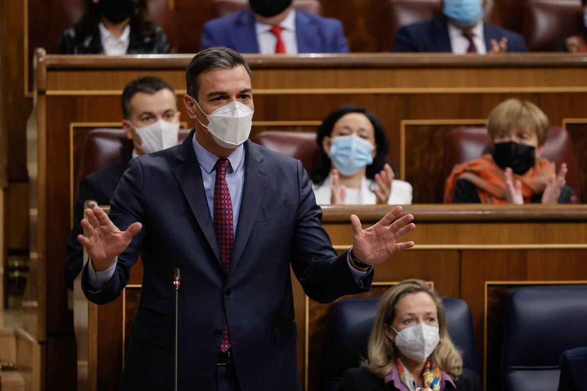 EM-electomania.es tweet media
