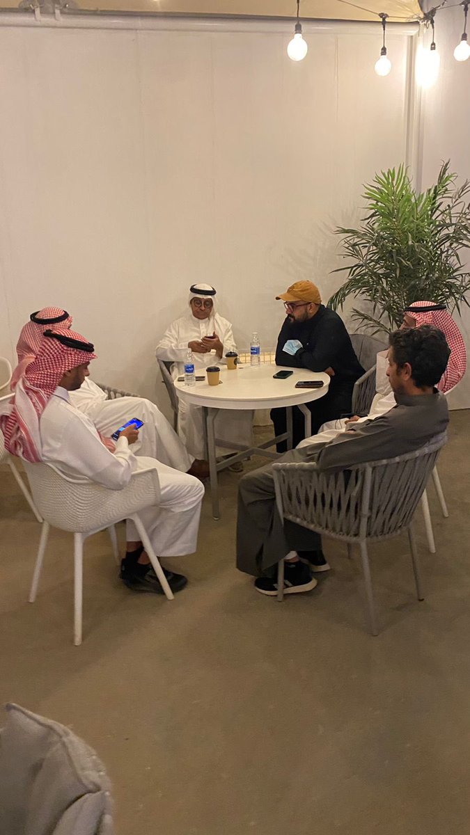 يحيى مفرح زريقان tweet media