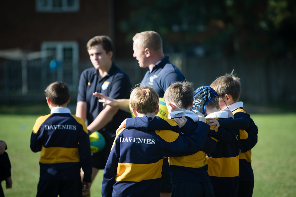 DaveniesSchool's tweet photo. Are you, or do you know of a school/ uni leaver looking to gain experience working within a school, across several different departments…? If so, we are now recruiting for #GapStudents to join us for the academic year 2022-23 👉 https://t.co/suSQgfKPHa #engageinspirechallenge https://t.co/nyOpyigtjg