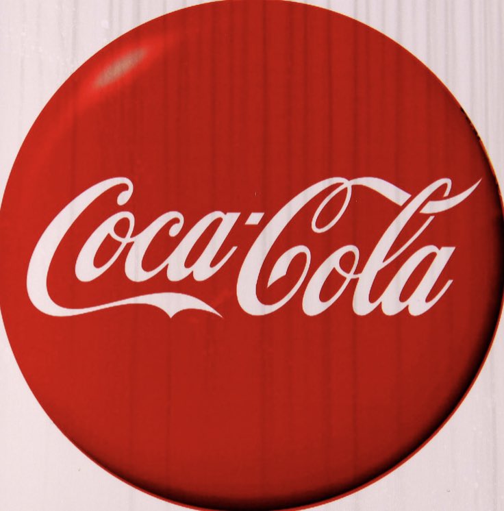 COCA DUNKERQUE
Coca-Cola renforce sa plus grande usine française près de Dunkerque.
L'industriel implante une nouvelle ligne de production de boissons plates et énergisantes en canettes sur son site nordiste. L'investissement s'élève à 30 millions d'euros d’ici 2023.