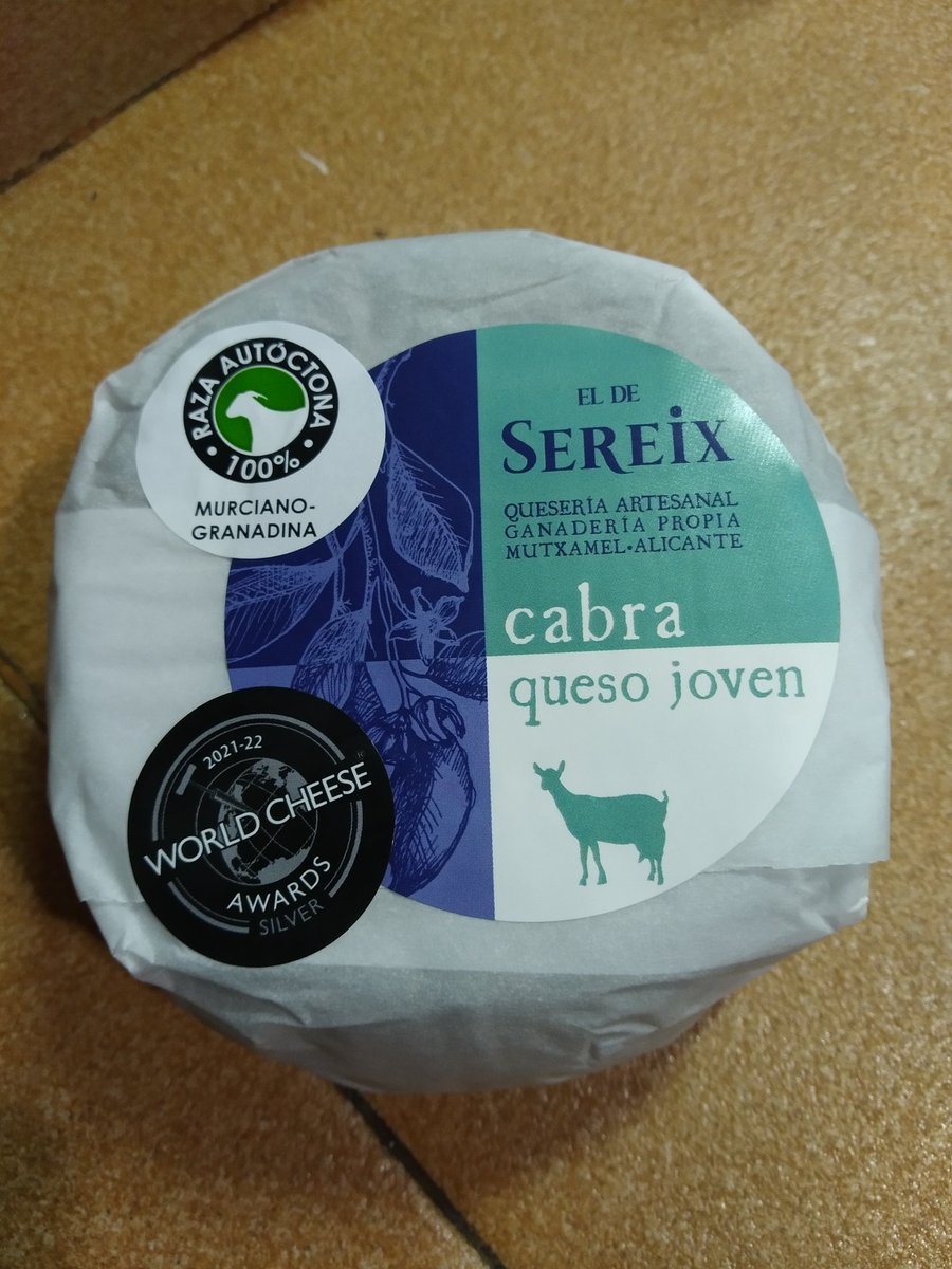 IvarsCarme's tweet photo. Cosetes dels pobles de #moatros #mutxamel #sereix ... Està espectacular!!!! https://t.co/gxiEYJQj3D