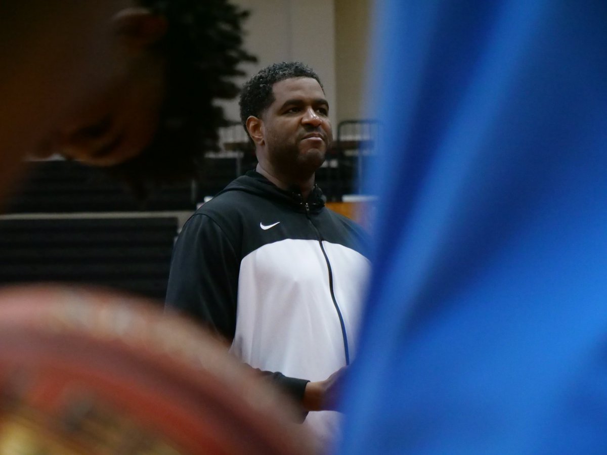 OAK CL1FF FA1TH FAM1LY tweet media