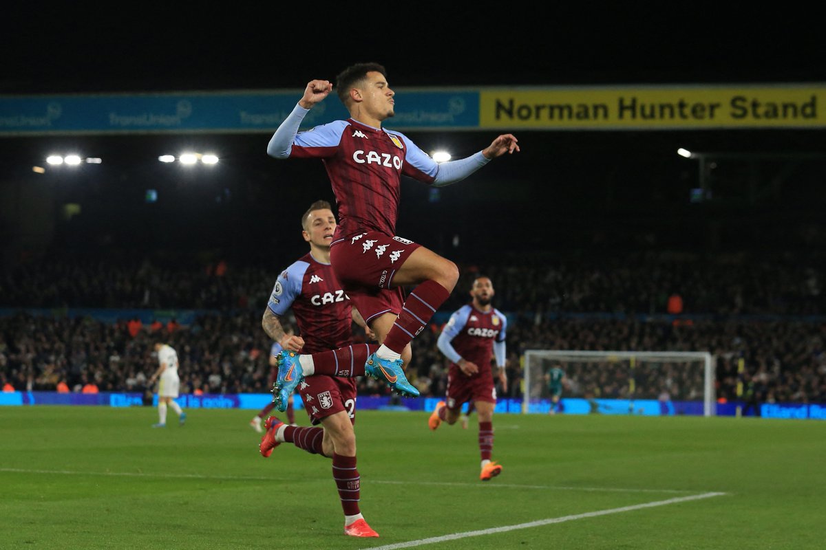 PreeceObserver's tweet photo. El Mago! 🎩 #avfc https://t.co/Mv2KuAtIa6