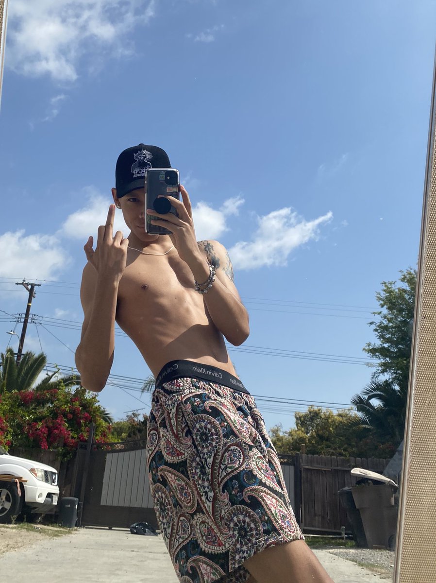 PlayboiiAndy's tweet photo. Lil mornin aesthetic https://t.co/SqVDToPMr7