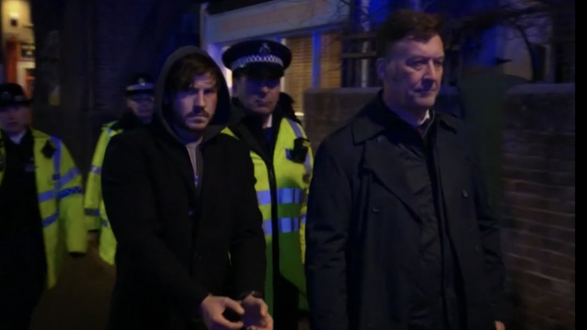 onlyjoekin_'s tweet photo. #EastEnders 
The xmas                      The xmas 
day we got                    day we deserved https://t.co/ssWX0Vg8Nq