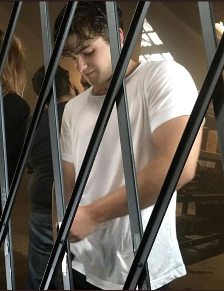 raekencomfort's tweet photo. hi and welcome to raekencomfort, a safe space for all theo raeken stans ♡ https://t.co/gV7HiM0wJS