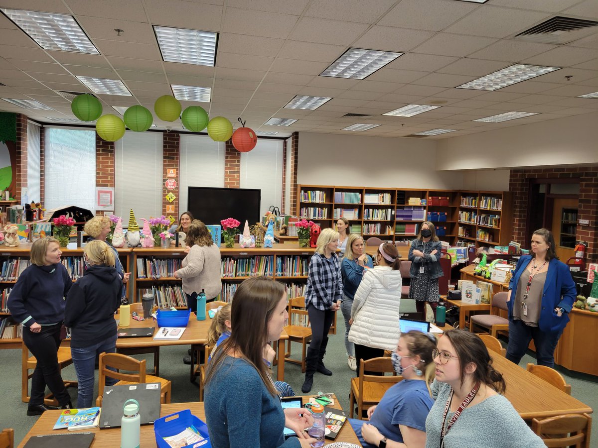 Differentiated Math PD based on math walkthroughs, learning walks and teacher/student data. <a href="/LittleRiverLCPS/">Little River ES</a> working hard for your #LRelem students! @MickiLovesMath <a href="/MrsCharlish/">Mary Charlish</a> thanks for your support!!