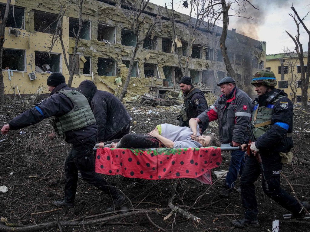 Let's spell it out: comparing NATO with Putin's terror state devastation of Ukraine is a cowardly avoidance of what is blindingly obvious: the barbaric destruction of an entire nation through brute military force. realdemocracymovement.org/invasion-of-uk…