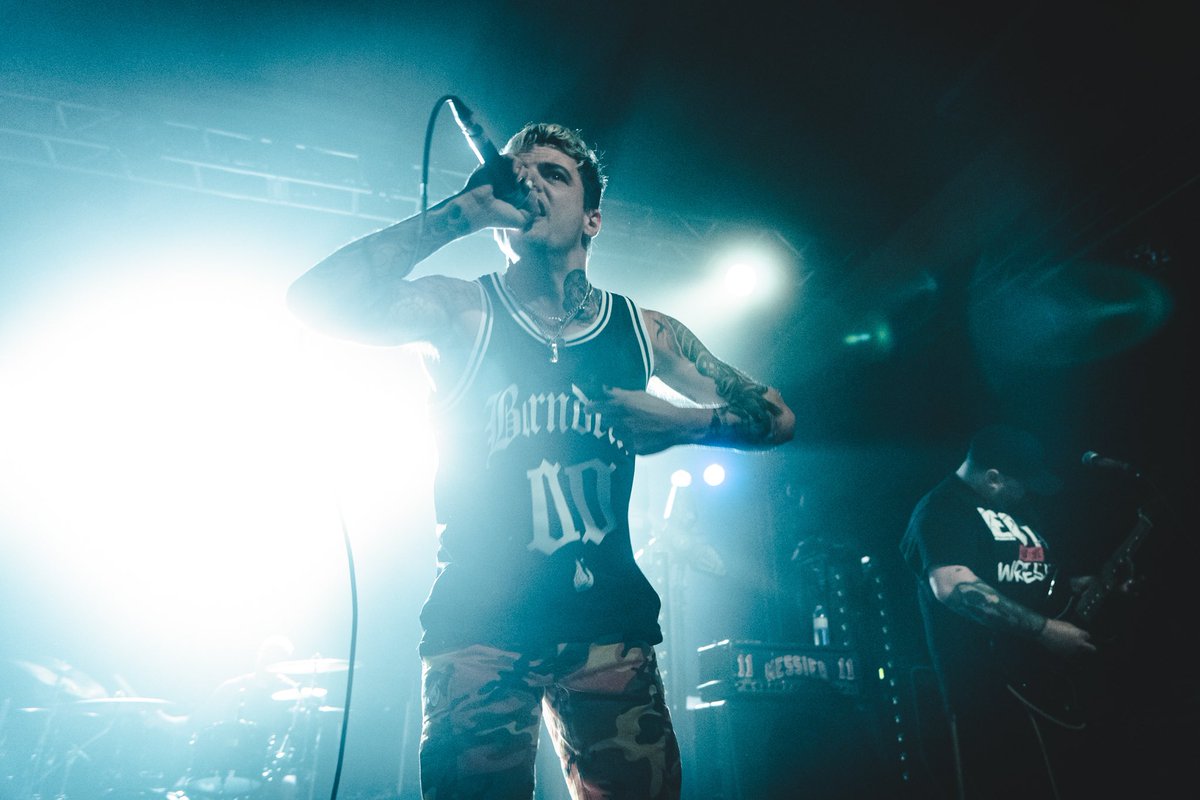 We recently caught <a href="/UnderoathBand/">Underoath</a>’s Voyeurist Tour in Seattle, WA with performances from openers <a href="/spiritboxband/">Spiritbox</a>, <a href="/badomenscult/">BAD OMENS</a> , &amp; <a href="/strayfromdapath/">Stray From The Path</a>! Check out the review and photo gallery from the show! 🤘

amitycollection.com/shows/underoat… 

📸: <a href="/alexandrazlaur/">Alexandra Zaccardo</a>