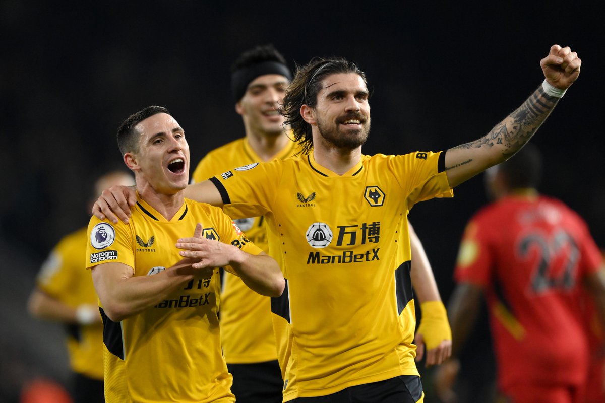 Premier League tweet media