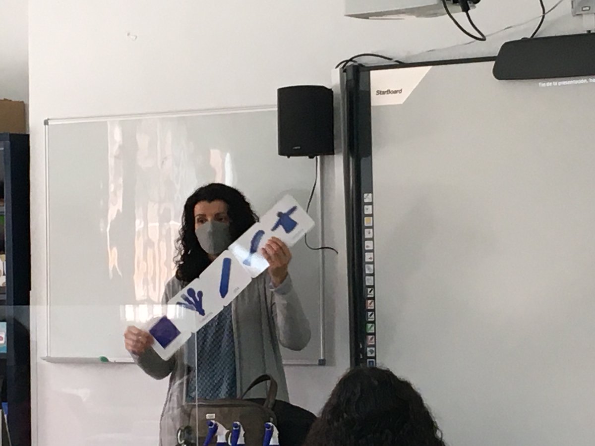 gregorioferva's tweet photo. Esta semana, en #1ºEducaciónInfantil, recibimos a Susana,de la Escuela Infantil "La Cometa",que ha venido a contarnos la importancia de la estimulación rítmico musical en esta etapa y su impacto en el desarrollo de los niños y niñas.¡Gracias por compartir tu experiencia! #EDIN_GF https://t.co/oDdIdDOTwZ
