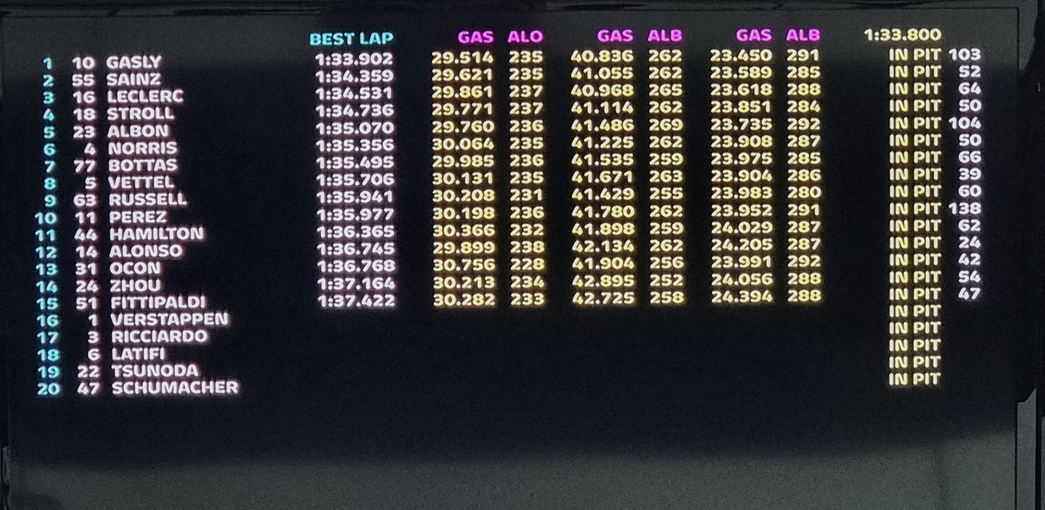 FNgA1niVcAUY_NV?format=jpg&name=large