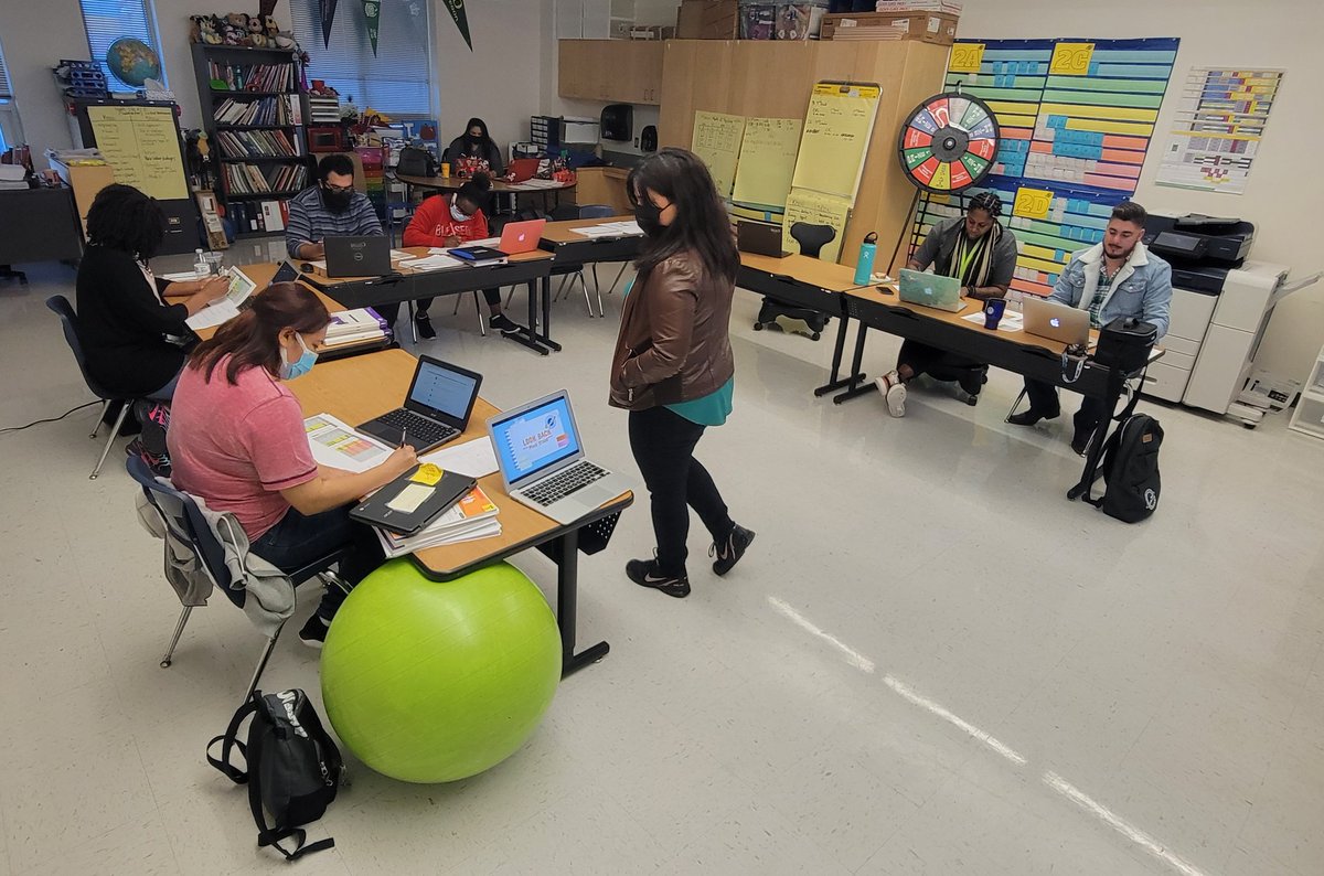 Migue_Campuzano's tweet photo. All hands on deck @ Richardson Elementary, reacting to math &amp; science data to strategically plan Instruction &amp; small groups for Q4 to close students gaps and promote all students success. 
#SeaSam #SeaSamStrong #DallasISD #DISD #MathILC
@DianaVNunez @DISDSoutheast @ILCsDallasISD https://t.co/bg92mNT8RJ