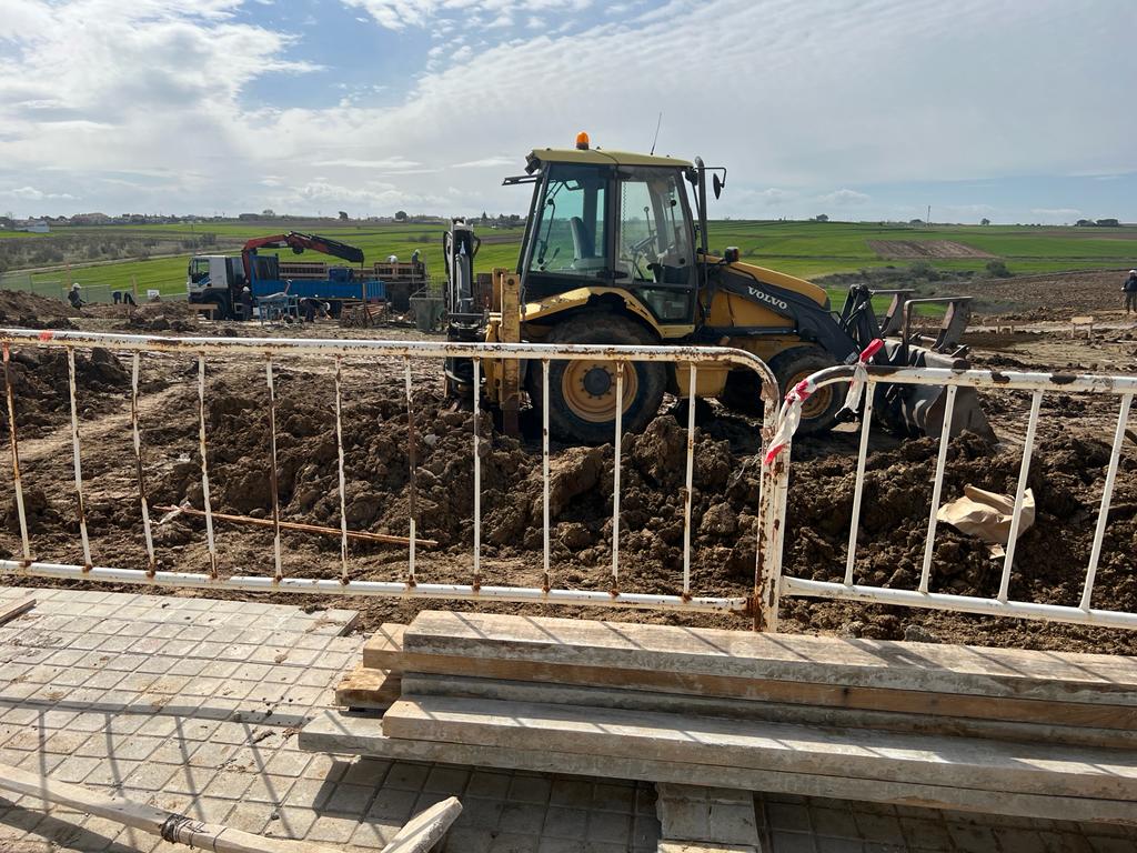 PERALTE_AS's tweet photo. Continúan las obras de ampliación del Colegio Público Miguel Delibes en #VisodeSanJuan (Toledo). Tres empresas asturianas se encargar de los trabajos!! proyecto ▶️#LumoArquitectos trabajos #UTE #Peralte y #Ogensa https://t.co/qGhrLQRb5K