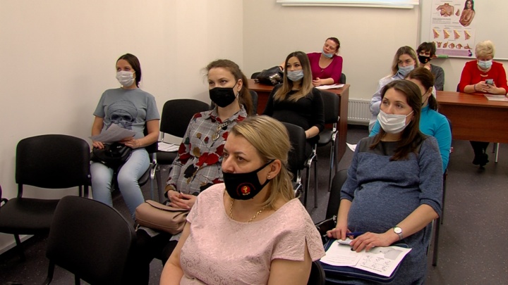 В поликлинике «Мама и малыш» провели лекцию для будущих мам 
himkismi.ru/news/health/v-…
#химки #химкисми #новостихимки #химкитв