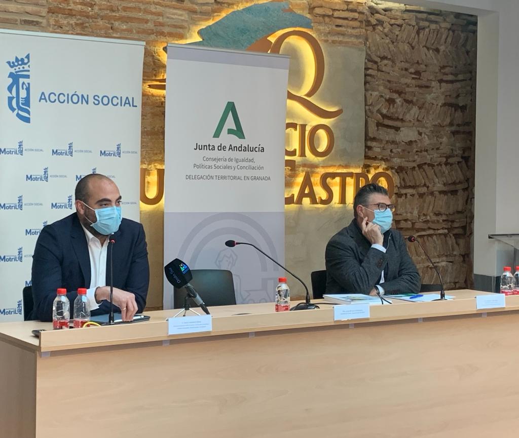 PacoVidalMazo's tweet photo. Hoy en @aytomotril con @dasalmes    y @MMontalvoCs presentado a los Servicios Sociales Comunitarios la #IPII, la nueva prestación que sustituirá a la #RMISA
Gracias por vuestras aportaciones !!
@IgualdadAND 
@RocioRuizDom https://t.co/MChdSjLXNW