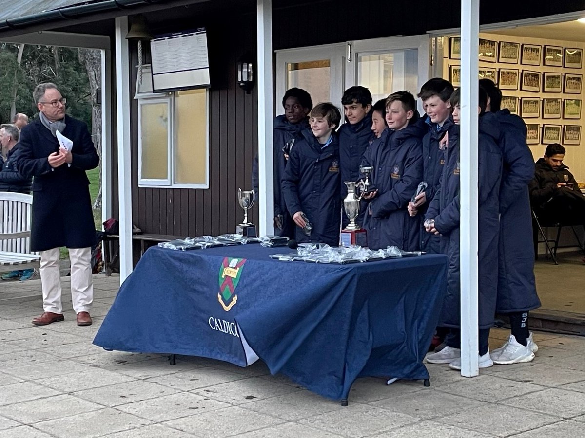 SJBWindsor's tweet photo. In more great sporting success this week, the U13A Rugby boys were the Bowl Winners at the Caldicott 7s Tournament. The boys played six tough matches on the way to their group victory! ππ
#SJBupperschool #SJBsport #SJBactive https://t.co/bObcCASKzT