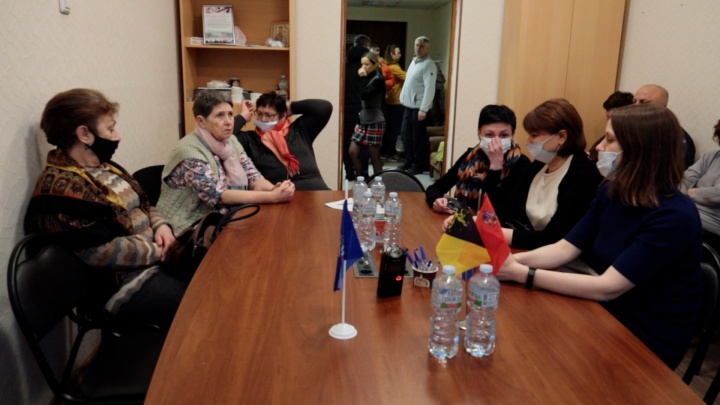 Заместитель главы ответил на вопросы жителей
himkismi.ru/news/society/z…
#химки #химкисми #новостихимки #химкитв