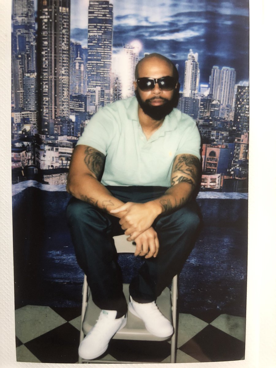 DaxMpire's tweet photo. FREE MY BROTHER! #INNOCENT #FREESD #CLINTON https://t.co/uINHb4Aze0