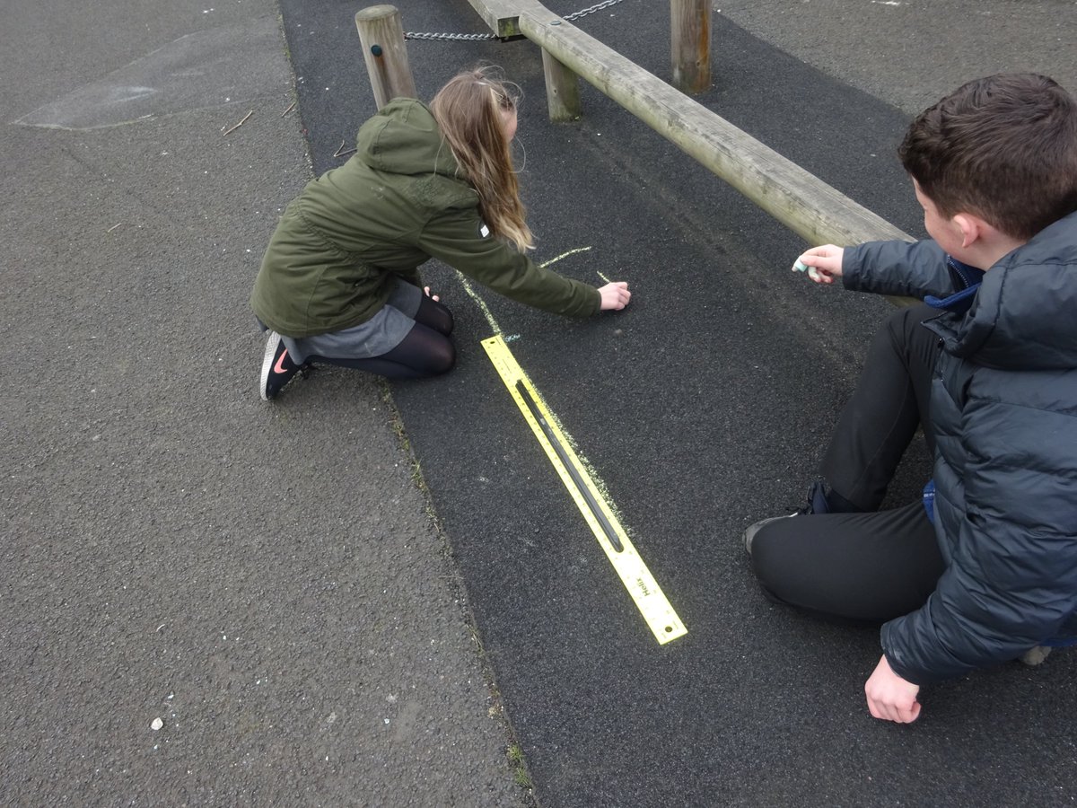 PittenweemPS's tweet image. Outdoor numeracy this afternoon with some P5/6/7. We were working on our estimating and accurate measuring. 📏 #outdoorlearning #conceptualnumeracy #reallifecontexts #numeracy #outdoornumeracy