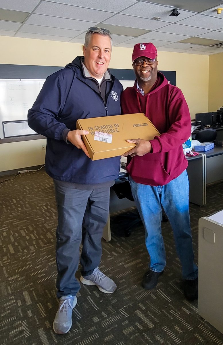 OneTouchDirect's tweet photo. All you do is WIN! π We are so happy to share a few of our Top Performers who took home amazing prizes! π We recognize the great work you are doing and want to THANK YOU! Congrats! #OneTouchDirect https://t.co/U6HcAGtdCC