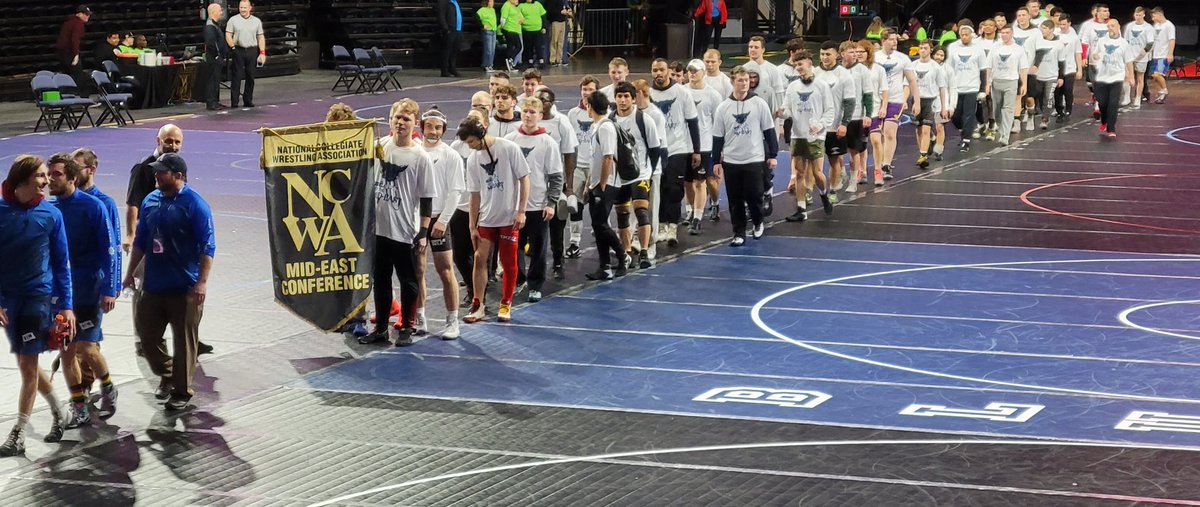 TempleWrestlin1's tweet photo. George Marte on the mat ready for battle...parade of qualifiers, here we go! #HoosNext!? https://t.co/Aku3U0uecE