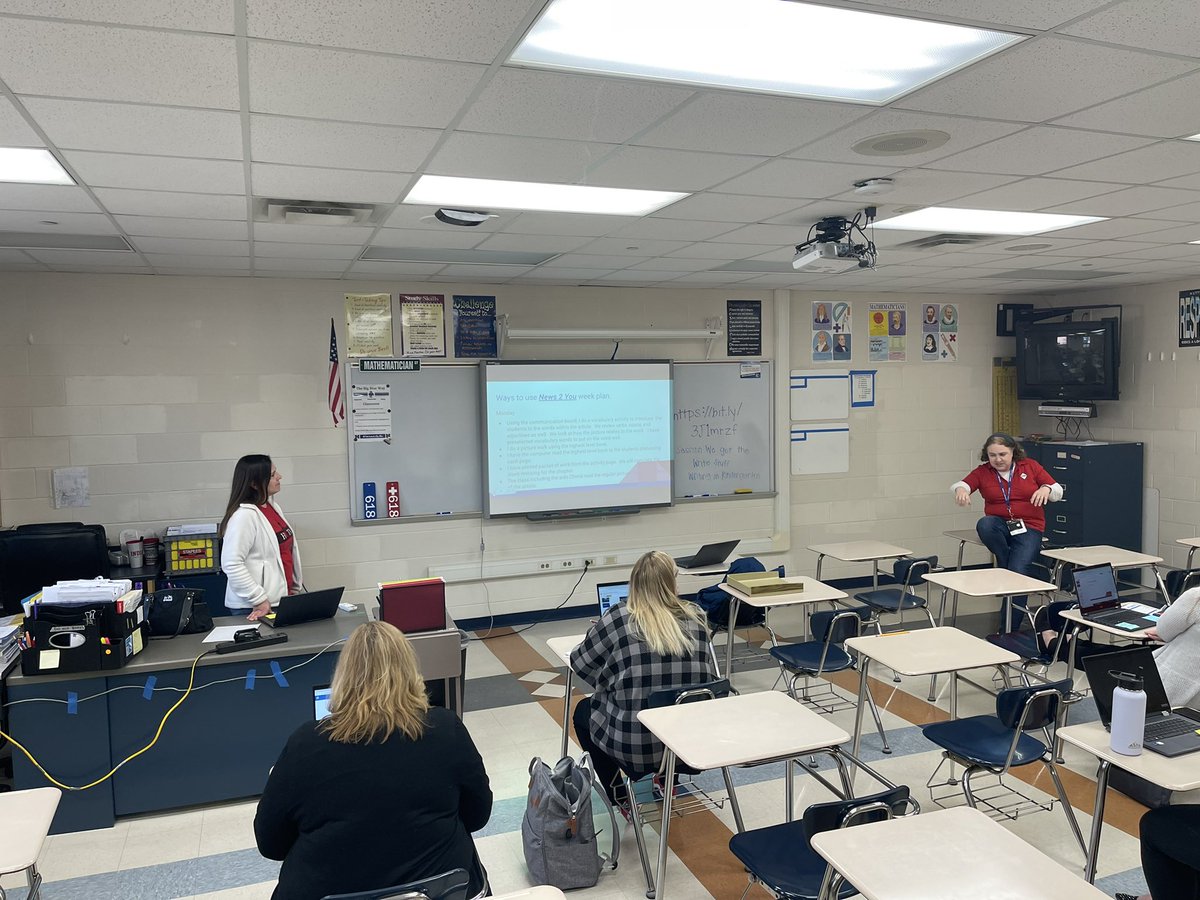 Two rockstars at #yeahImAGriffin presenting on how they use Unique at #HCSDShowcase #BigBlueOnTheMove