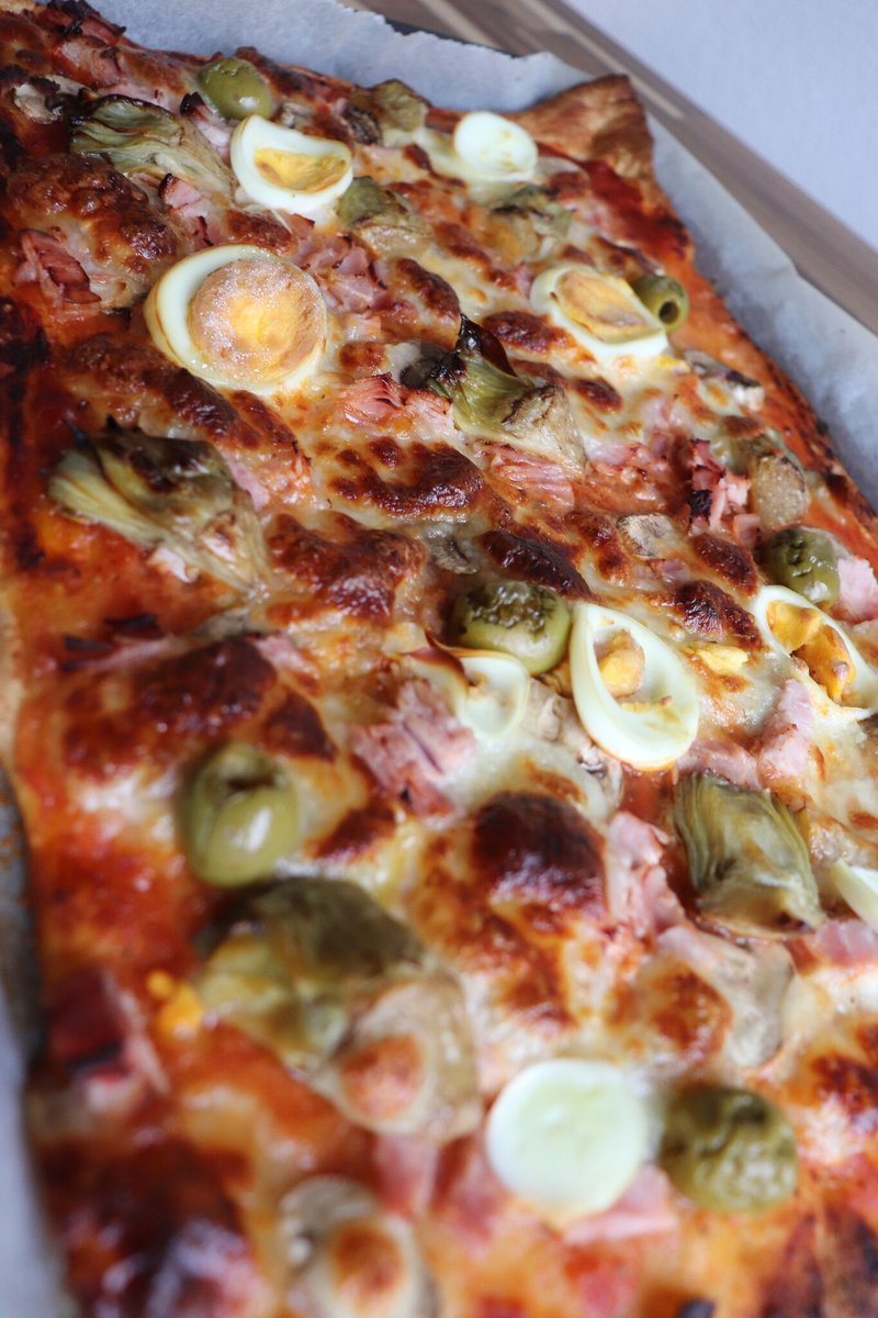 ItsFoodoClock1's tweet photo. 𝐏𝐢𝐳𝐳𝐚 𝐂𝐚𝐩𝐫𝐢𝐜𝐜𝐢𝐨𝐬𝐚 🍕
𝐈𝐭'𝐬 𝐅𝐨𝐨𝐝 𝐨'𝐂𝐥𝐨𝐜𝐤! ⏰
#pizza #capricciosa #recipe #recipes #food #foodie #foodies #foodblog #foodblogger #tasty #delicious #yummy #cook #cooking #homemade #yum #hungry #eat #itsfoodoclock
https://t.co/HDgeasBD20 https://t.co/bfKOA9vi9D