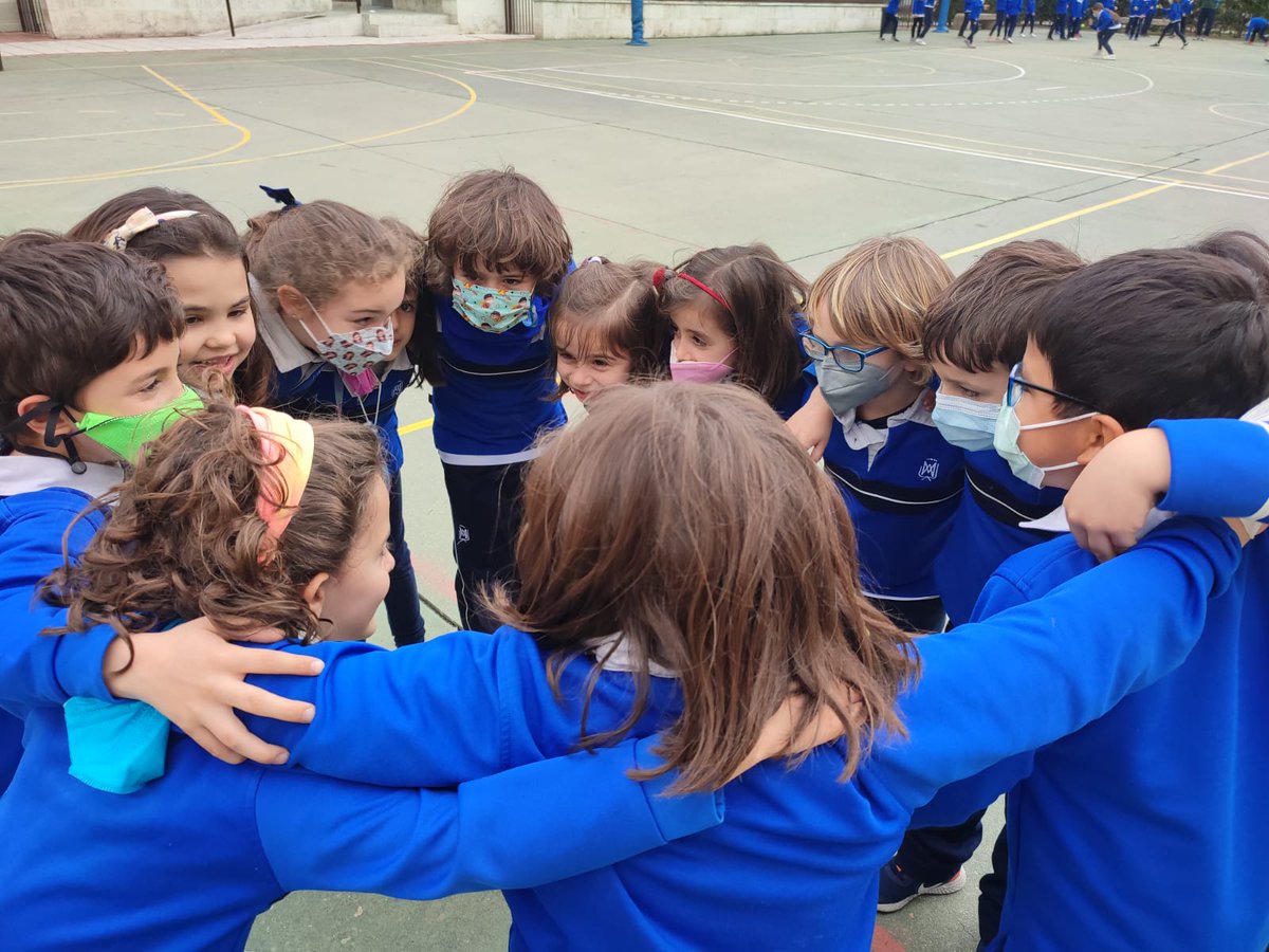 Deporte, integración en equipos. Juntos, las alegrías y satisfacciones son mayores.
#Sellociamariava #Signa #deporte #salud