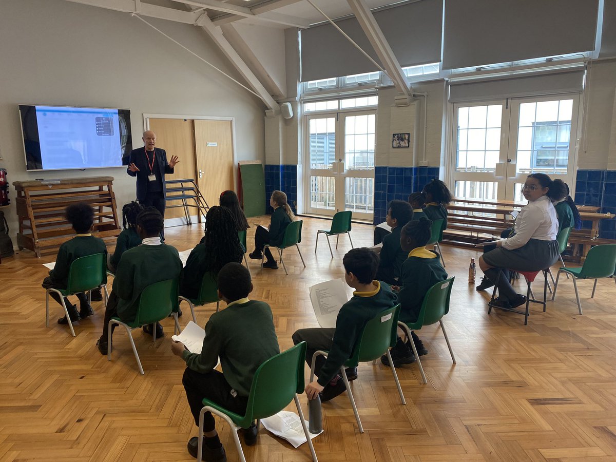The choir absolutely loved their session with Richard Frostick today. He helped us prepare for the Jubilee Performance that will be happening in-front of Buckingham Palace for the Queen! <a href="/KenderSchool/">Kender School</a> #PlatinumJubilee