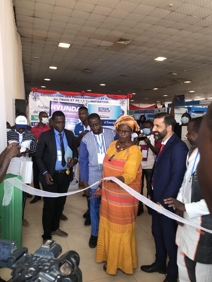 Institut_2iE's tweet photo. L' #Institut2iE a participé au SALON INTERNATIONAL DE LA CLIMATISATION ET DE LA REFRIGERATION DE OUAGADOUGOU #SICRO, qui s'est tenu au Pavillon du Soleil Levant du SIAO du 3 au 5 mars 2022.
2iE a eu à présenter le Projet SophiA @SophiA4Africa lors d'un panel. https://t.co/PrZMaQ0DtX