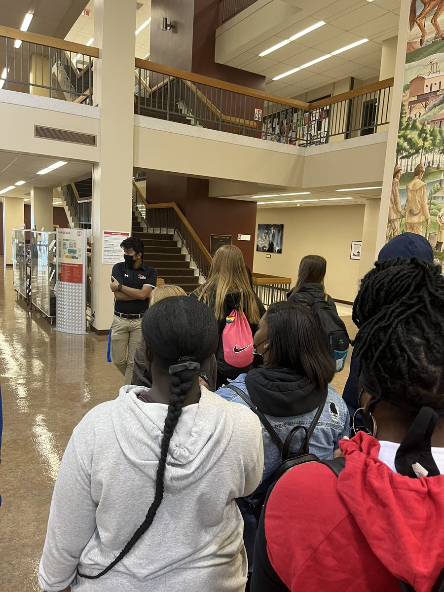 NeighborsBeth's tweet photo. MHS and OHS students are visiting and touring @SEMissouriState today! https://t.co/DwgMW5hYwM