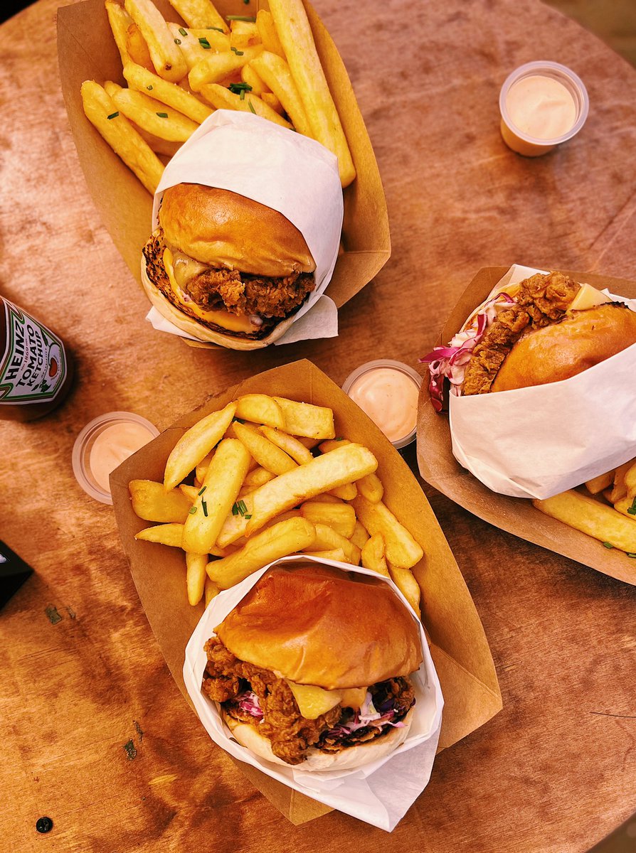 ijayahmed's tweet photo. Best chicken burger in Nairobi and that’s on that. 
📍: Nab a burger, Office Park Riverside https://t.co/iMtAq25Is5