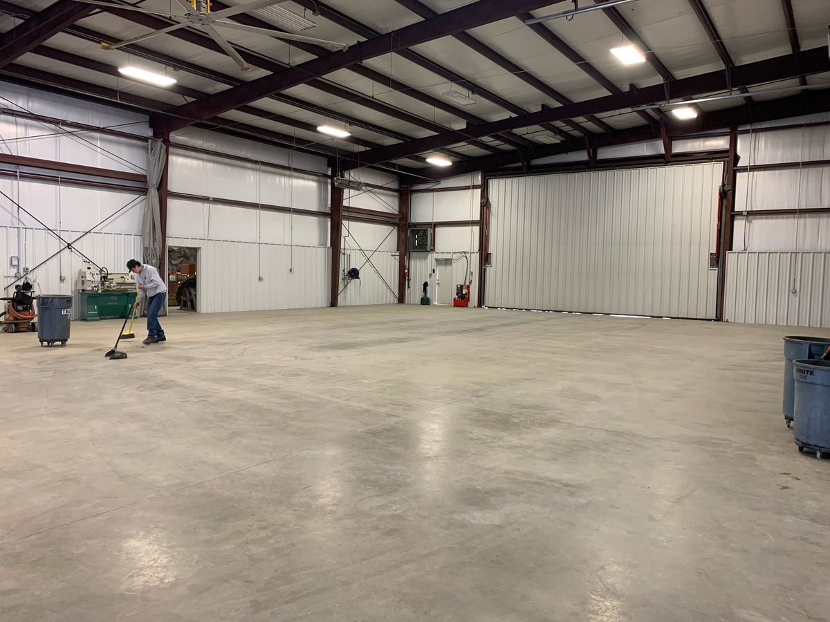 asumidsouth's tweet photo. The Tommy Goldsby Wild Game Dinner and Auction transformation is underway!
#TGWGD #ASUMidSouth https://t.co/OVc53WGGFj
