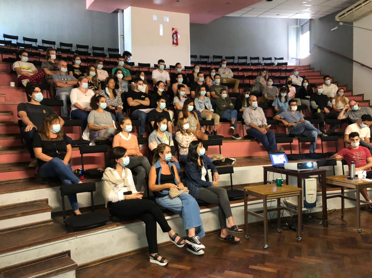 InstFerreyra's tweet photo. 🎇Hoy dimos inicio al ciclo de seminarios 2022 en el @InstFerreyra 🎇
🔬La Dra. Ximena Volpini del Lab. de epigenética y diferenciación celular nos mostró los resultados de su proyecto. https://t.co/gjGB1X7pcn