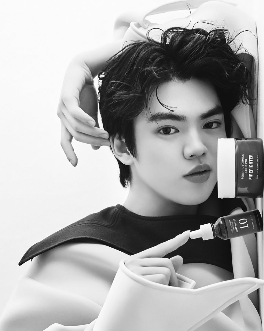 이 두 사진 사이에 4년의 세월이 있었다는 것을 믿으시겠습니까….