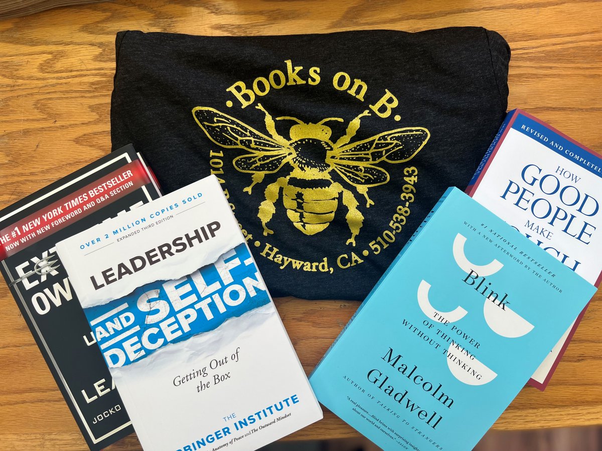 This week we had the opportunity to support one of our favorite businesses and purchase a variety of books for the officers participating HPD's first internal leadership academy! 
Thank you to <a href="/BooksOnB/">Books on B</a> for your help with getting these books to our future leaders!
#ShopLocal