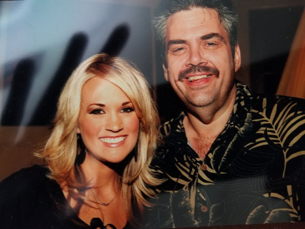 BNABatman's tweet photo. @carrieunderwood Happy birthday!  Have a BAT-tastic day! https://t.co/p7yS41PjtQ