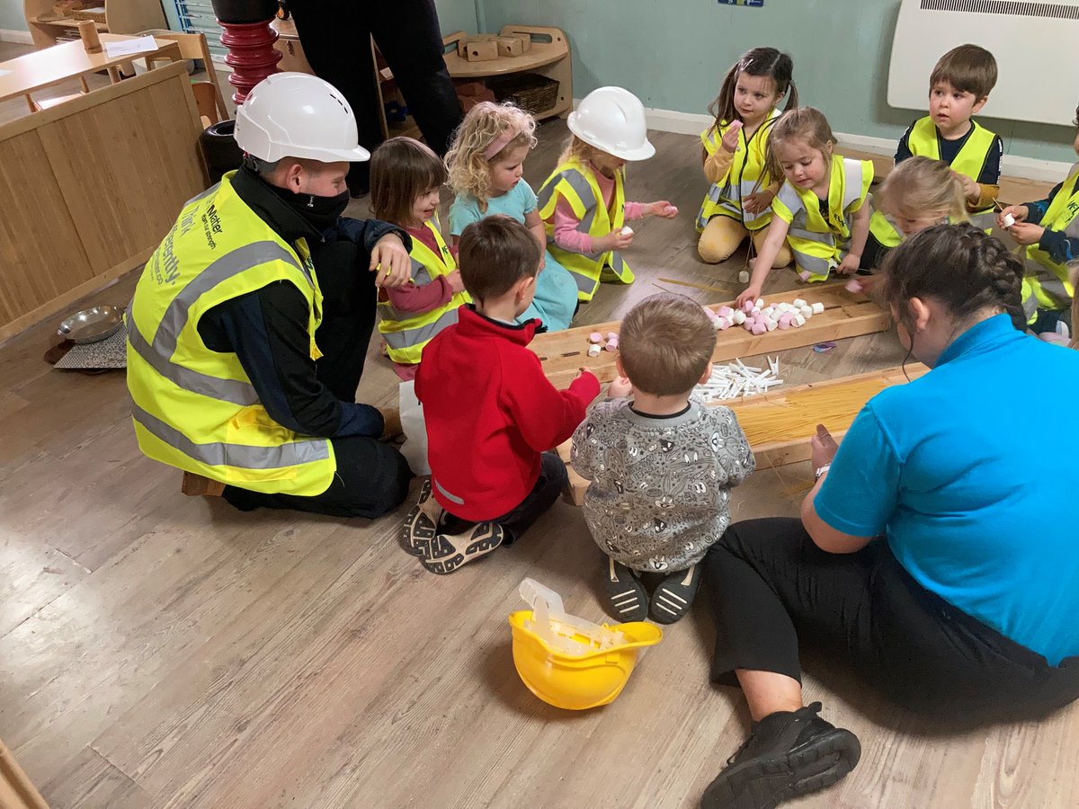 This morning we were lucky enough to visit @LullabyLaneMiln where our Trainee Engineer Joe showed some potential future McLaughlin & Harvey apprentices how to build towers with marshmallows and spaghetti. Thanks to @TIGERS_UK for arranging the event #ScotAppWeek22