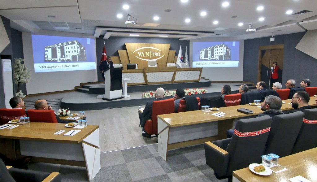 Başkanımız Sn.<a href="/isaberge65/">İsa Berge</a> ile oda başkanlarımız <a href="/vantsokurumsal/">Van Ticaret ve Sanayi Odası</a> ev sahipliğinde yapılan Odalar Arası İşbirliği ve Kurumsal Kapasite Artırılması Topl. katıldı.Sunum için VANTSO Bşk. Sn.<a href="/NecdetTakva/">Necdet Takva</a> teşekkür ediyoruz. Hedefimiz, hep birlikte üyelerimize daha kaliteli hizmet sunmak.