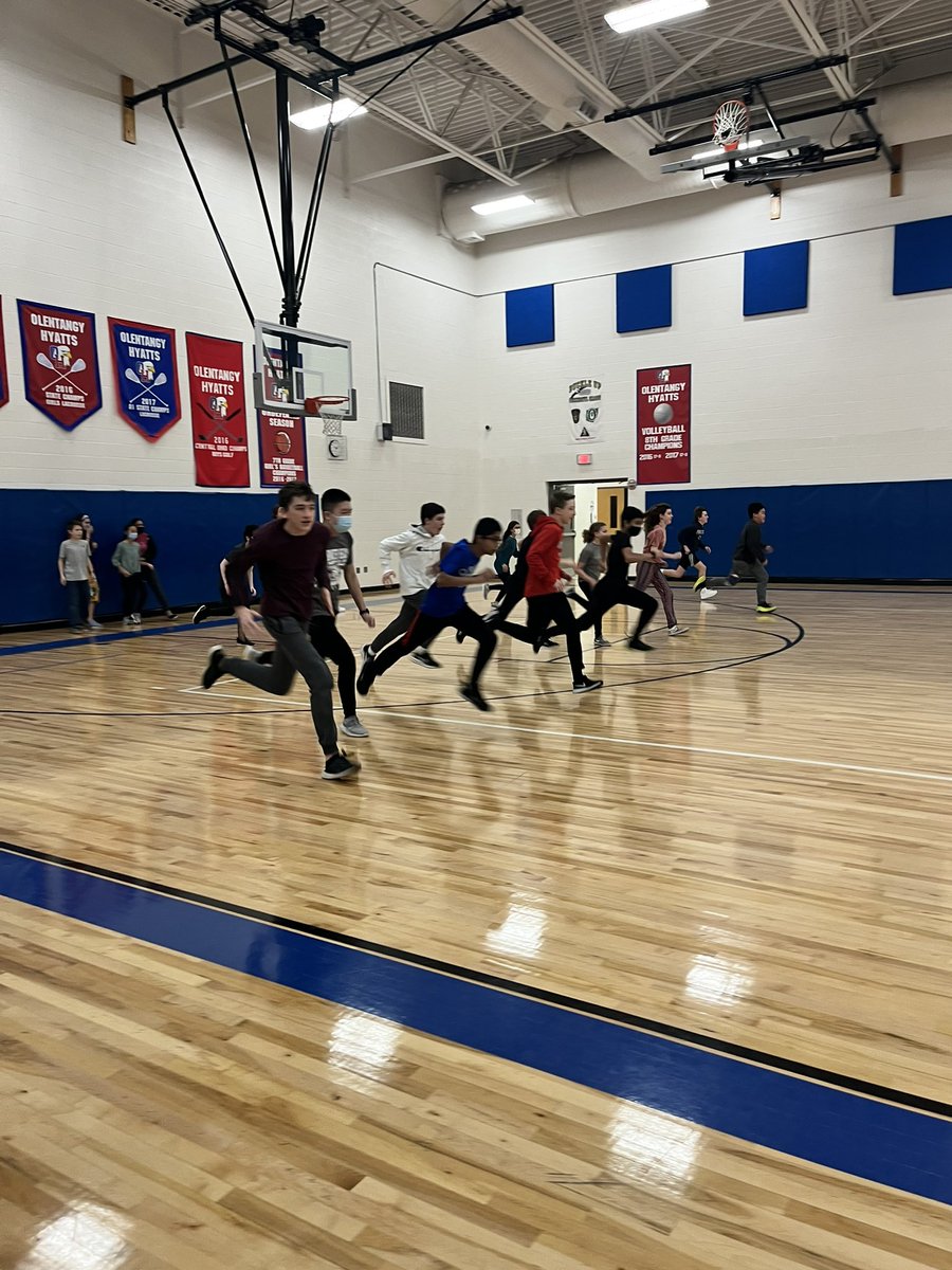 tamikern5's tweet photo. A friendly dodgeball tournament today with Team 701 vs Team 703 Advisories! #hyattsms #TheHyattsWay https://t.co/GQpTYSib0v