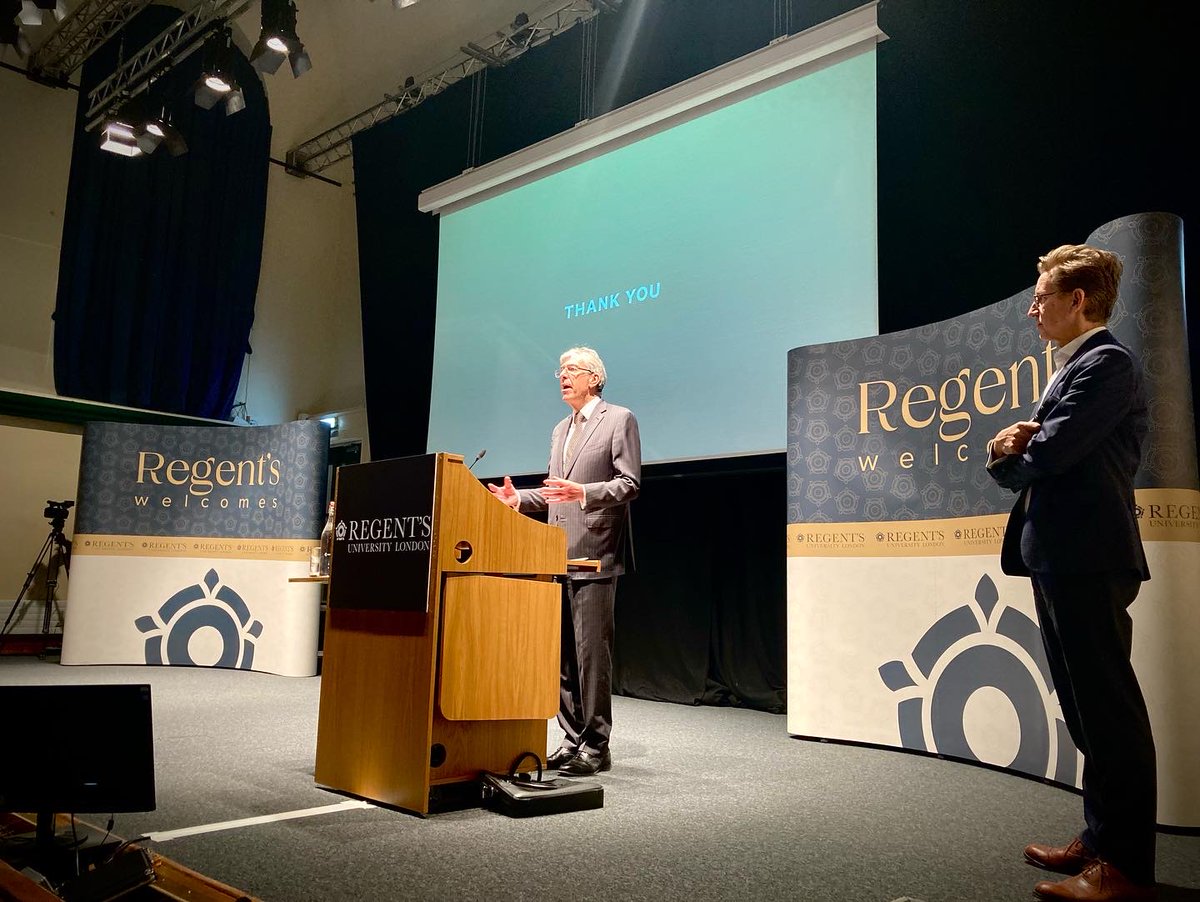 regentsuni's tweet photo. What a brilliant day! A huge thank you to Michael Ward, MD @Harrods, for his inspiring and insightful lecture this morning, giving our students a deeper understanding of what it means to be a luxury brand in 2022. #RegentsxHarrods #RegentsxWalpole #VisitingProfessorships https://t.co/pFDKYd5TUc