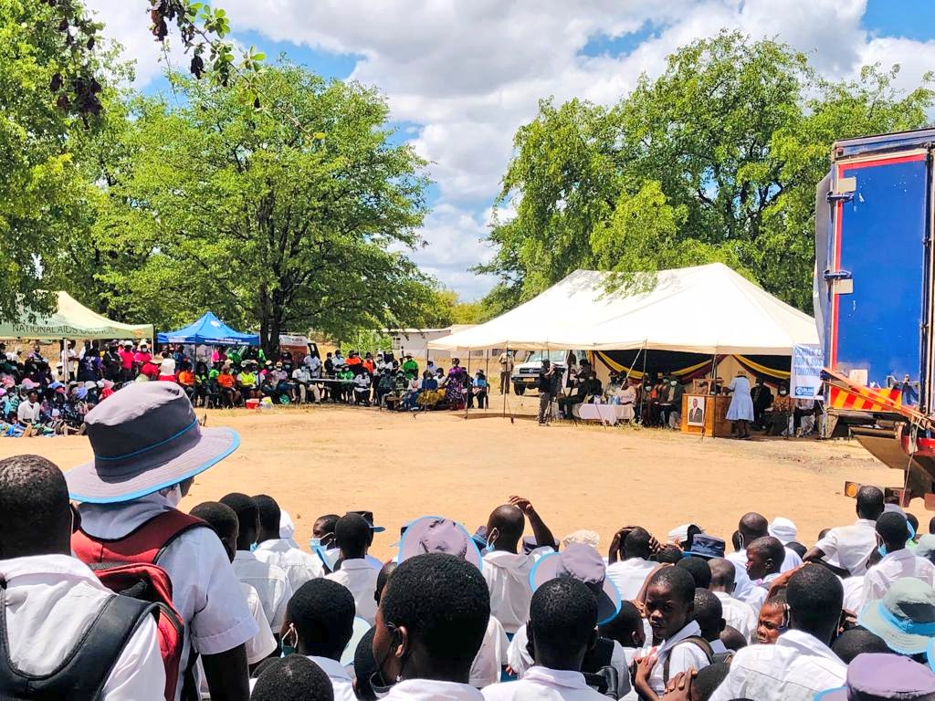 TIZim_info's tweet photo. Today @TIZim_info was part the Manicaland #IWD2022 commemorations in Chiadzwa. Several ministries and CSOs were present.
#breakthebias
#notosextortion https://t.co/Jl2SCvzsPa