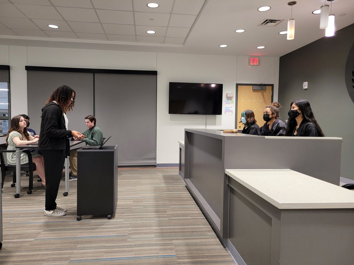 KCAL_Law's tweet photo. Court Systems students have been practicing oral arguments in the courtroom this week. So much fun to execute their legal reasoning skills! #CTEinKISD https://t.co/6XTe9UxOZX