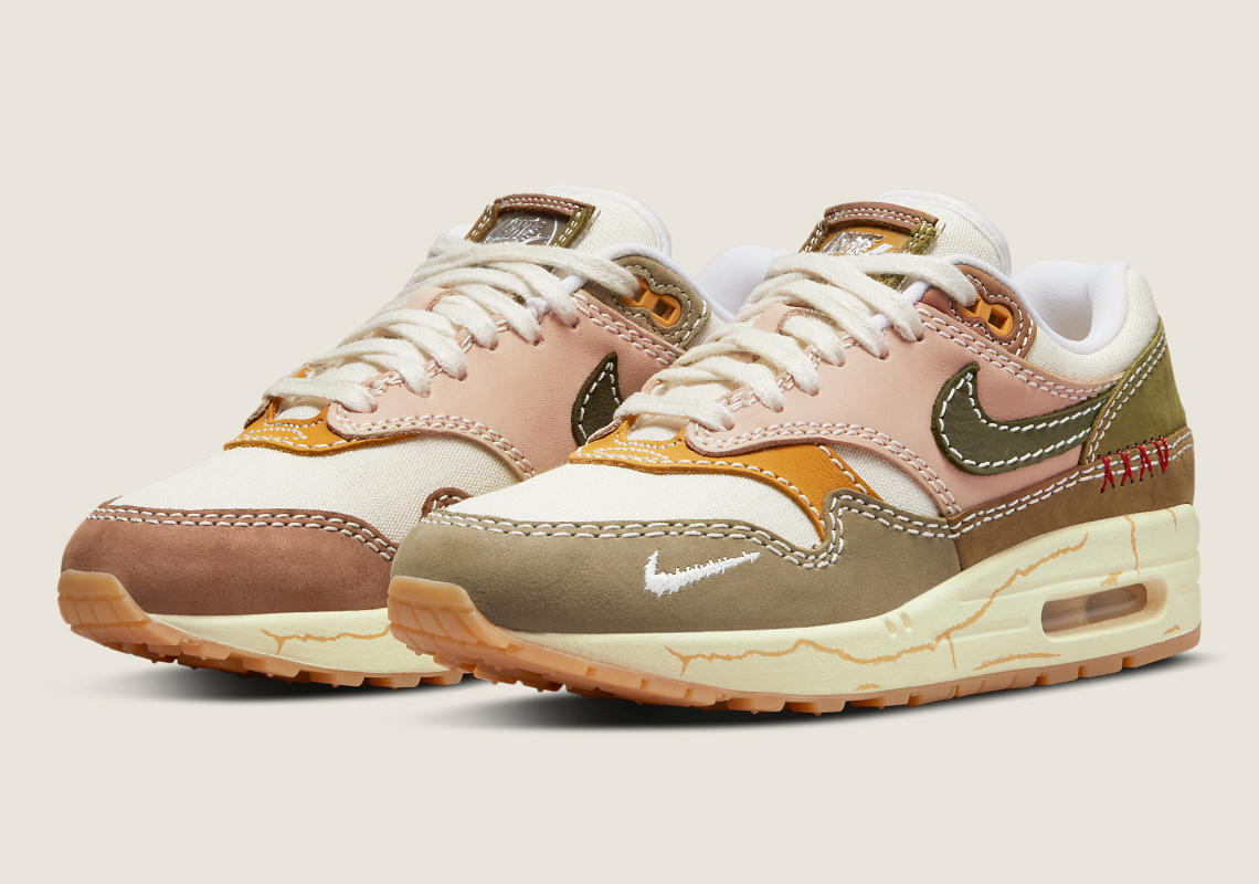SneakerNews's tweet photo. Official images of the Nike Air Max 1 'Wabi-sabi' have emerged 🔥 https://t.co/mgR6ph5cYL