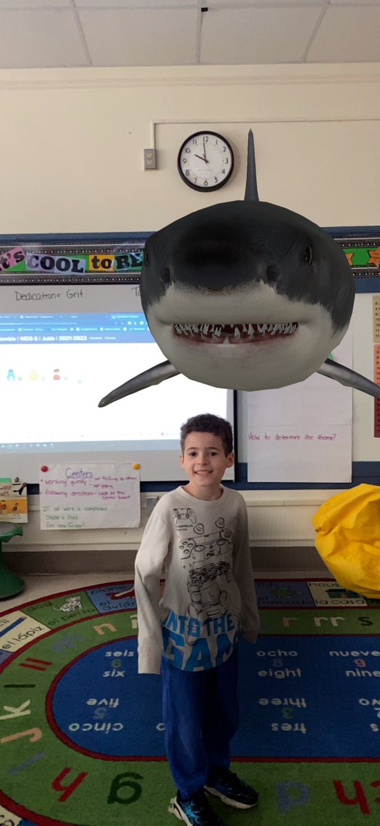 Ms. Jubb’s students are doing animal research in Technology Class. Say Cheese Please! <a href="/colls_newbie/">Mark Newbie School</a> <a href="/CJubb111/">Colls_Jubb111</a> #CollsEdu