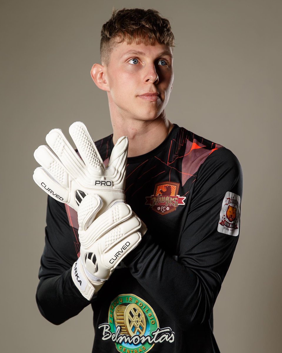 SarkauskasV's tweet photo. New season 
@HO_SOCCER https://t.co/s41zqaZ185